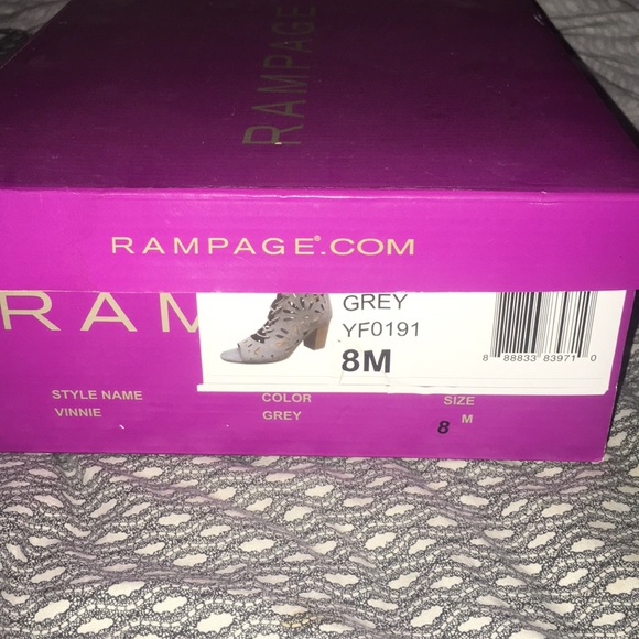 Heels - Picture 2 of 3